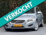 Volvo V60 - 1.6 T3 Momentum | TRKHAAK | PDC | CRUISE | SCHUIFDK