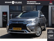 Mitsubishi Outlander - 2.4 PHEV Prestige Adaptive CC | Trekhaak | Blindspot | All S
