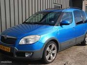 Skoda Roomster - 1.6-16V Scout