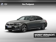 BMW 3-serie - Sedan 330e M-Sport / 18 inch / Trekhaak / Stoelverwarming