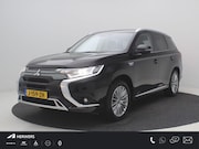 Mitsubishi Outlander - 2.4 PHEV Pure / Stoelverwarming / Navigatie via Android Auto
