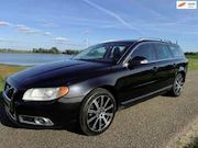 Volvo V70 - 2.0 T5 Summum