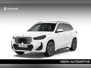 BMW iX1 - eDrive20 67 kWh | M Sportpakket + Pro + Editie | Premium Pac