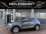 Volkswagen T-Roc - 1.5 TSI Sport Business R Automaat, navi, Trekhaak, Stoelverw