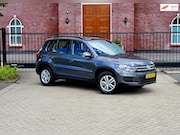 Volkswagen Tiguan - 1.4 TSI Sport&Style / 1e Eigenaar / Trekhaak / Dealer onderh