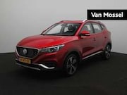 MG ZS - EV Luxury 45 kWh | Navi | Panoramadak | Leder | Ca