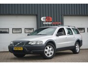 Volvo XC70 - 2.5 T Comfort Line | TREKHAAK | STOELVERWARMING | NAVI |