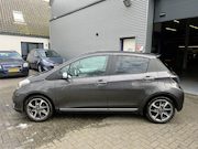 Toyota Yaris - 1.3 VVT-i Aspiration Design editie met o.a. glazen dak en pr