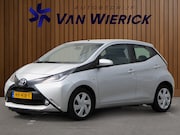 Toyota Aygo - 1.0 VVT-i x-play 5-Deurs | Camera | Airco | Incl Garantie |