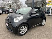 Toyota iQ - 1.0 VVTi Black Edition, Airco, 4-zits, Parrot, trekhaak, Rad