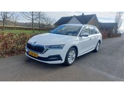 Skoda Octavia - Combi 1.0 e-TSI Business Edition CLIMA/NAVI/AUTOMAAT BJ 2021