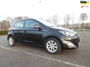 Hyundai i20 - 1.2i i-Deal