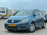 Volkswagen Golf Plus - 1.6 FSI Comfortline/ LAAG KM/ ZOMER BLAUW/ TREKHAAK