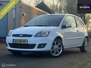 Ford Fiesta - 1.3-8V Cool & Sound/NAP/NWE APK/LMV/AC