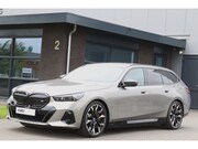 BMW i5 - Touring M60 xDrive 601PK Bowers & Wilkens Trekhaak 21 inch -