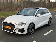 Audi A3 - 40 TFSI quattro Advance Sport / PANO / AIRCO / BOMVOL