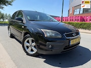 Ford Focus - 1.6-16V Futura bj 2007, Airco, Cruise, Navi, Lm velgen