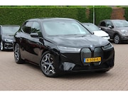 BMW iX - xDrive40 High Exe. M Sport 77 kWh / SoH 97, 1% / 360Camera /