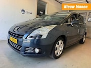 Peugeot 5008 - 1.6 e-HDi Style 5p. LEER PANO NAVI TOP STAAT NAP APK