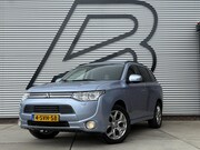 Mitsubishi Outlander - 2.0 PHEV instyle 2e Eigenaar|Pano|Trekhaak|Stoelverw|Camera|