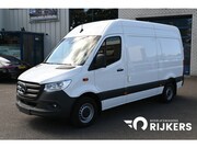 Mercedes-Benz Sprinter - 319 CDI 3.0 V6 L2H2 3500 kg Trekhaak, Geveerde stoelen, MBUX