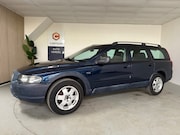 Volvo XC70 - 2.5 T Cross Country Comf. Line Airco, LMV, Automaat, Lederen