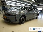 Opel Astra - Sports Tourer 1.2 Turbo Hybrid Edition 145pk Tot 8 Jaar Gara