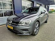 Volkswagen Tiguan - 1.4 TSI ACT Comfort Business, Trekhaak, Carplay, Stoelverwar