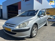 Peugeot 307 - 2.0-16V XT Pack Automaat Lage KM Stand
