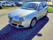 Alfa Romeo Giulietta - 1.4 T Progression Clima Bj:2011 NAP!