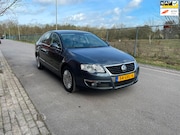 Volkswagen Passat - 1.8 TFSI Comfortline [ Eerste Eigenaar Volledig Dealer Onder