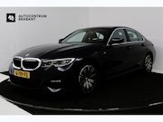 BMW 3-serie - 320i High Executive M-sport(M-PAkKKET, CAMERA, STOELVERWARMI