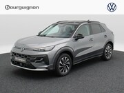 Volkswagen T-Roc - Life First Edition 1.5 eTSI 116 PK | Trekhaak | Stoel- & Stu