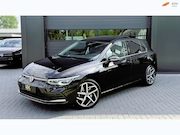 Volkswagen Golf - 1.5 eTSI Style|Hud|Camera|IQ.Light|Pano