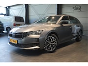 Skoda Octavia - Combi 2.0 TDI Sportline navi camera led trekhaak 150 pk