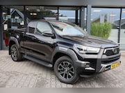 Toyota HiLux - 2.8 D-4D X-TRA CAB INVINCIBLE A/T 4WD VAN