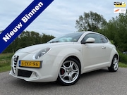 Alfa Romeo MiTo - 0.9 TwinAir Esclusivo | Leder | 2e Eigenaar | Navi | Clima |