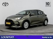 Toyota Yaris - 1.5 Hybrid Active Automaat | Parkeersensoren | Apple Carplay