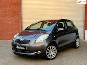 Toyota Yaris - 1.3 VVTi Sol | AIRCO | NEW APK | LEER | SCHAKEL