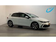 Volkswagen Golf - 1.5 eTSI 150pk DSG R-Line Panoramadak Alcantara Sfeerverlich