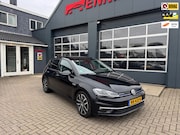 Volkswagen Golf - 1.5 TSI Highline / Pano / ACC / Massage / Camera / Trekhaak