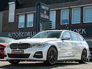 BMW 3-serie - Touring 320e xDrive M-Sport PANO 19 INCH CAMERA SHADOW LINE 