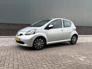 Toyota Aygo - 1.0-12V +