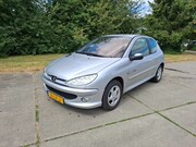 Peugeot 206 - 1.4 QUIKSILVER