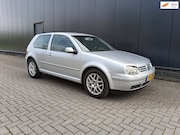 Volkswagen Golf - 2.3 V5 Highline automaat / super netjes