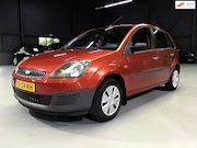Ford Fiesta - 1.3-8V Champion I Airco I Elec Ramen I 5 Drs I Zuinig I Apk