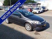 Opel Astra - GTC 1.6 Temptation astra coupe met panoramadak
