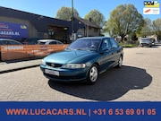 Opel Vectra - 1.6-16V Business Edition