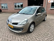 Renault Clio - 1.2-16V Authentique // Airco