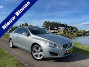 Volvo S60 - 1.6 T3 Business | Trekhaak | Dodehoek Detectie | Navi | Crui